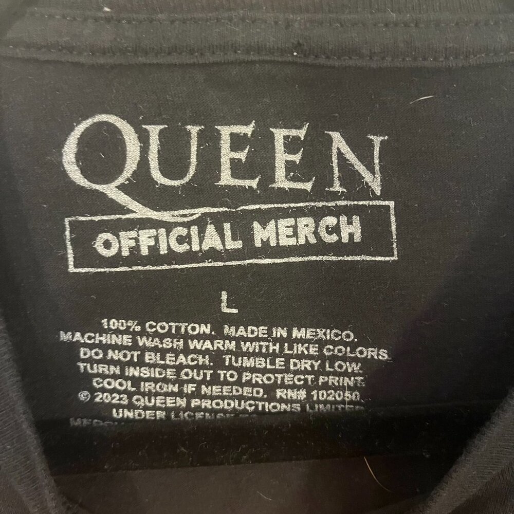 Reproduction Queen Tee - Picture 2 of 2